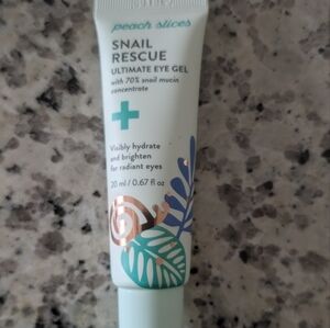 **SOLD ** Snail Rescue Eye Gel - White and Green